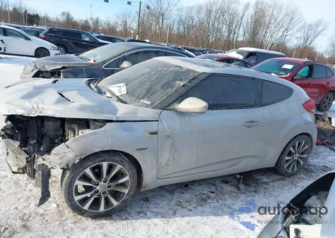 2012 Hyundai Veloster Base W/Black z USA, uszkodzony, nr VIN KMHTC6AD4CU056315